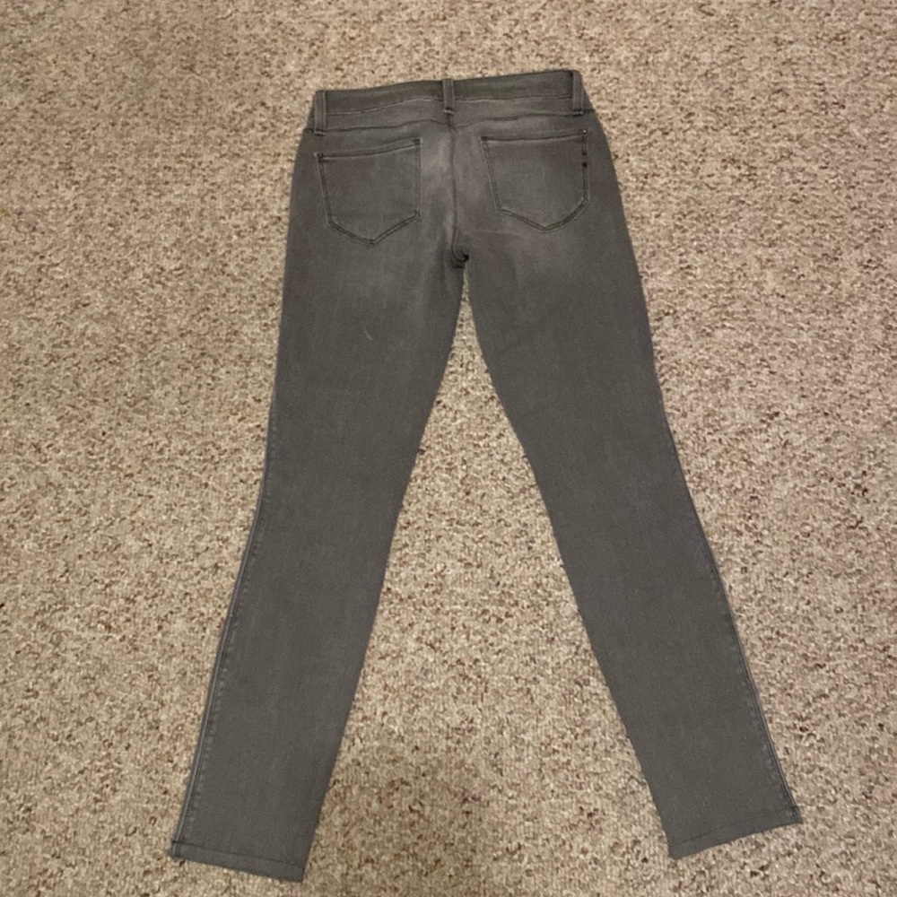 Light Grey Jeans, size 26 , only worn 4 times.Good condition.